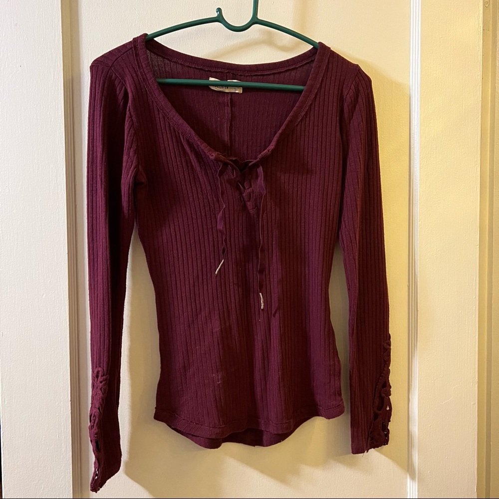 Brand: Hollister, Size: Small, Color: Maroon
